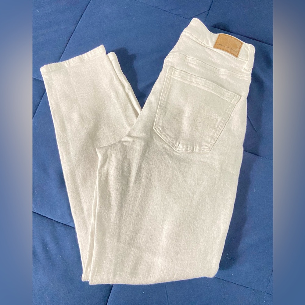 White American eagle jeans